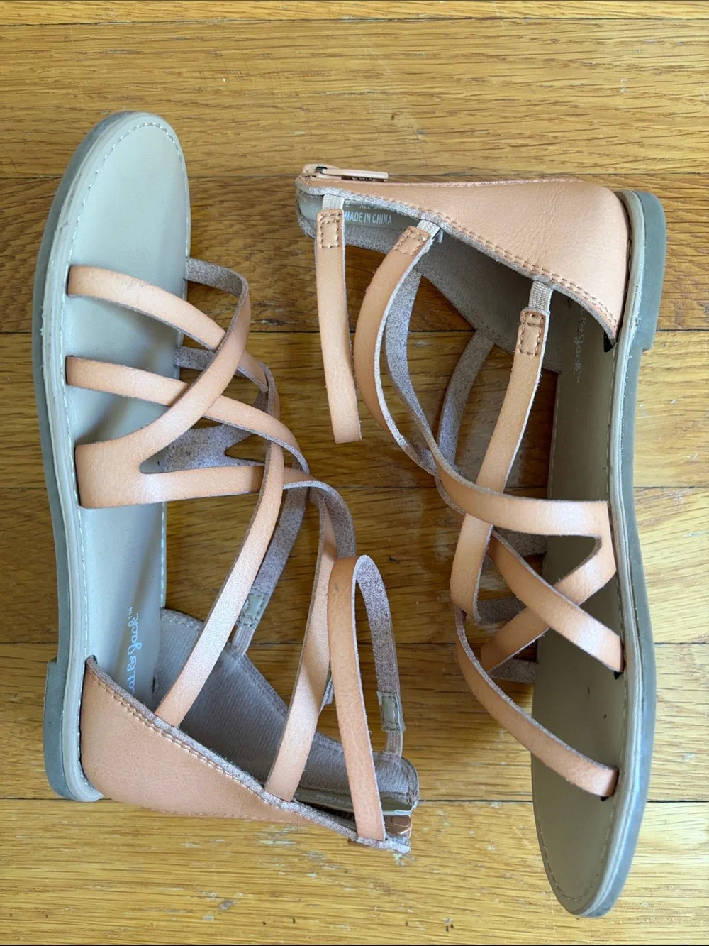 Size 2 Big Girl Summer Sandals Faux Leather Cage Gladiator Strappy Shoes